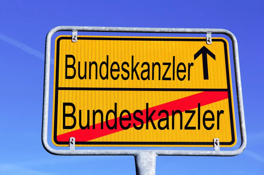 Bundeskanzler 2025 Straßenschild