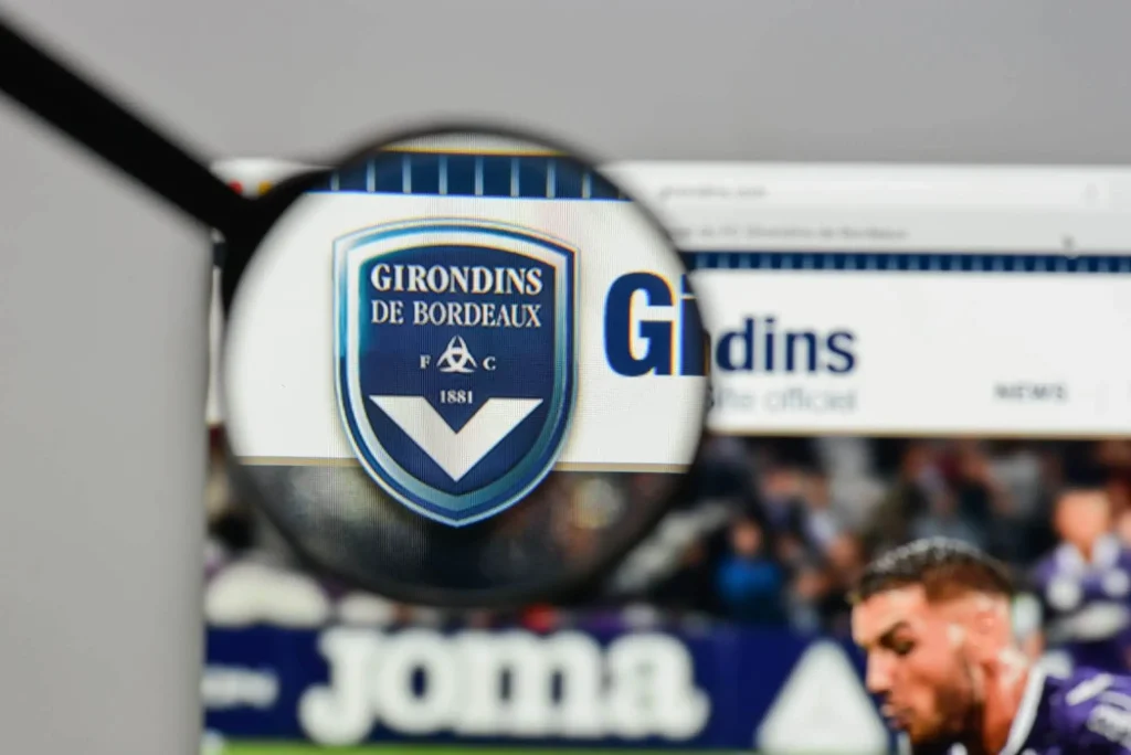 Girondins Bordeaux Wappen mit Lupe