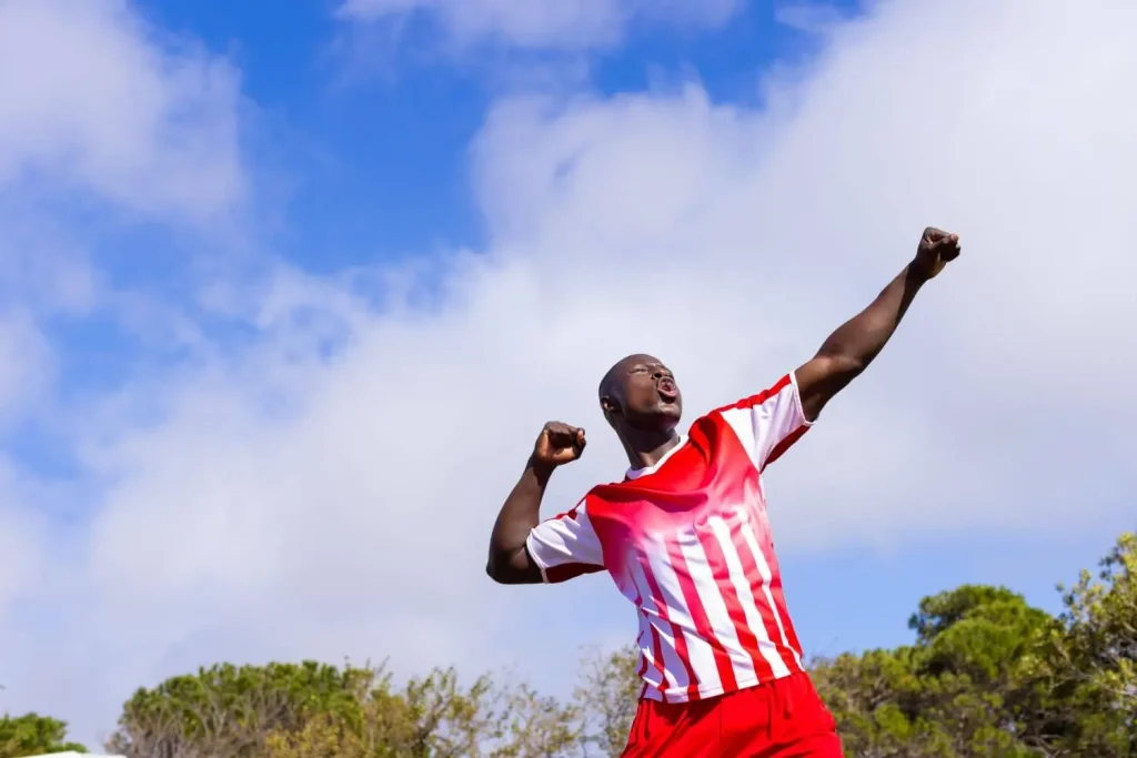 Ein Spieler beim Torjubel