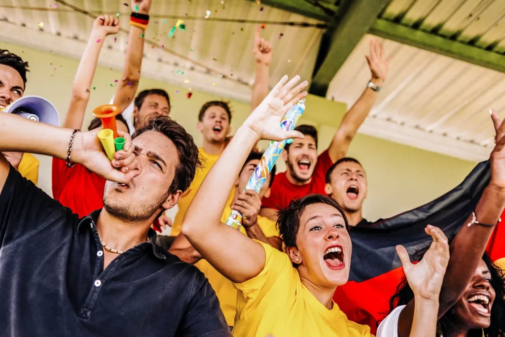 Deutsche Fans feiern im Stadion