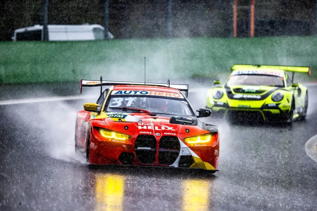 Ein DTM-Rennen im Regen