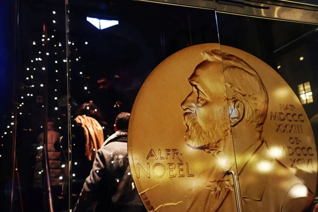 Große Nobelpreis Medaille im Museum