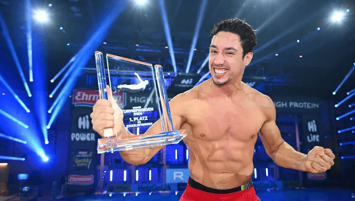 Ninja Warrior Germany Gewinner feiert